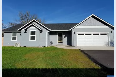 1088 38th Av, Sweet Home, OR 97386 - Photo 1