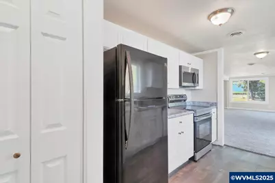 204 S 3rd St, Carlton, OR 97111 - Photo 15