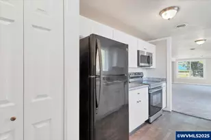 204 S 3rd St, Carlton, OR 97111 - Photo 15