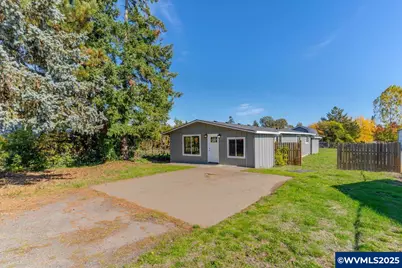 204 S 3rd St, Carlton, OR 97111 - Photo 3