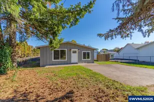 204 S 3rd St, Carlton, OR 97111 - Photo 5