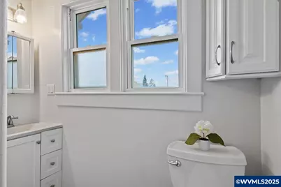 391 W 1st St, Halsey, OR 97348 - Photo 31