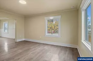 391 W 1st St, Halsey, OR 97348 - Photo 9