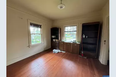 240 SE Davis St, McMinnville, OR 97128 - Photo 7