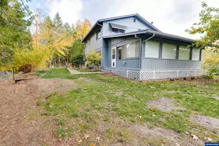 240 Pruden Hill Ln, Canyonville, OR 97417 - Photo 13