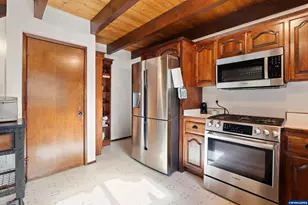 240 Pruden Hill Ln, Canyonville, OR 97417 - Photo 27