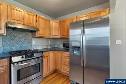 750 E Oak St, Lebanon, OR 97355 - Photo 13