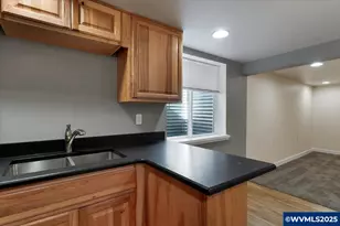 750 E Oak St, Lebanon, OR 97355 - Photo 33