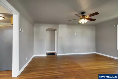 750 E Oak St, Lebanon, OR 97355 - Photo 3