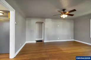 750 E Oak St, Lebanon, OR 97355 - Photo 3