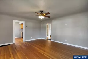 750 E Oak St, Lebanon, OR 97355 - Photo 9