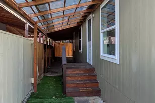 9700 SW Tualatin #5 Rd, Tualatin, OR 97062 - Photo 3