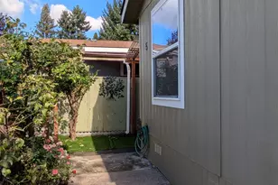 9700 SW Tualatin #5 Rd, Tualatin, OR 97062 - Photo 11