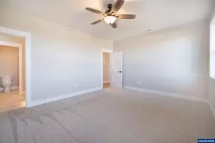 1231 Thunderbird Ave S, Salem, OR 97306 - Photo 33