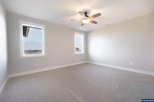 1231 Thunderbird Ave S, Salem, OR 97306 - Photo 9