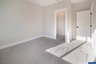 1231 Thunderbird Ave S, Salem, OR 97306 - Photo 41