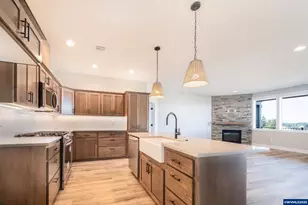 1231 Thunderbird Ave S, Salem, OR 97306 - Photo 19