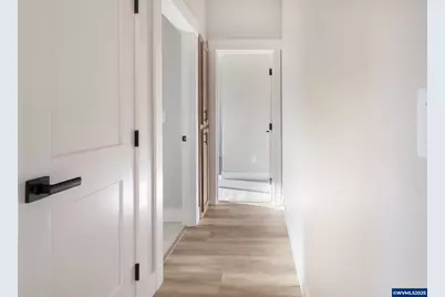 1231 Thunderbird Av S, Salem, OR 97306 - Photo 37