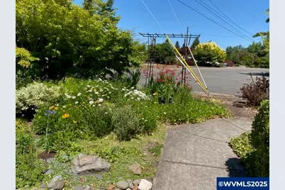 936 Kingwood Dr NW, Salem, OR 97304 - Photo 43