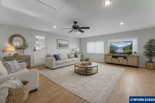 1550 Tierra Lynn Dr, Woodburn, OR 97071 - Photo 9