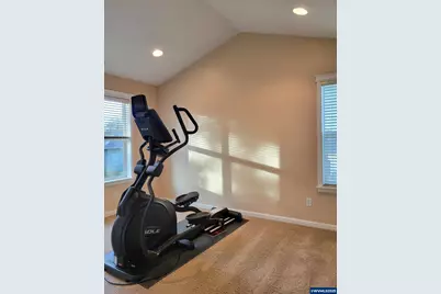 387 NE Rose Tree Dr, Sublimity, OR 97385 - Photo 25