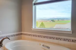 387 NE Rose Tree Dr, Sublimity, OR 97385 - Photo 33