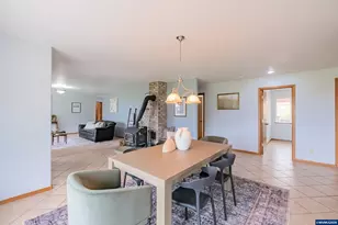 16000 Airlie Rd, Monmouth, OR 97361 - Photo 13