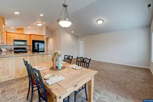 482 SE Isenberg St, Dallas, OR 97338 - Photo 13