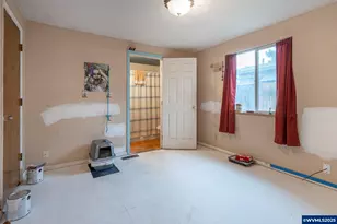 3735 Wilton Ave NE, Salem, OR 97305 - Photo 15