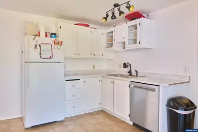 3735 Wilton Av NE, Salem, OR 97305 - Photo 11