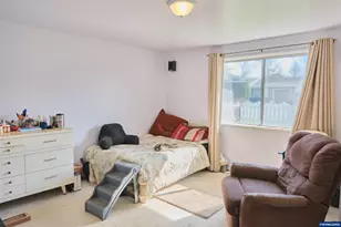 3735 Wilton Ave NE, Salem, OR 97305 - Photo 21