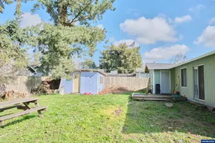 3735 Wilton Ave NE, Salem, OR 97305 - Photo 37