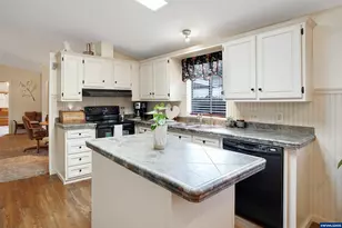 1307 S Water St, Silverton, OR 97381 - Photo 19