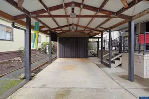 1307 S Water St, Silverton, OR 97381 - Photo 3