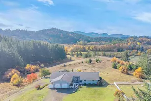 24312 Cardwell Hill Dr, Philomath, OR 97370 - Photo 3