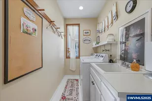 24312 Cardwell Hill Dr, Philomath, OR 97370 - Photo 37
