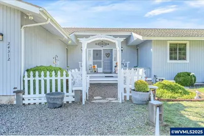 24312 Cardwell Hill Dr, Philomath, OR 97370 - Photo 5