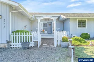 24312 Cardwell Hill Dr, Philomath, OR 97370 - Photo 5