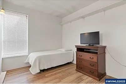 1825 NW Grant Av, Corvallis, OR 97330 - Photo 33