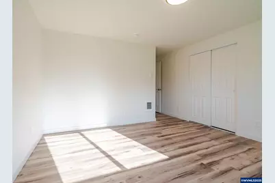760 E Elmore St, Lebanon, OR 97355 - Photo 25