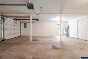 760 E Elmore St, Lebanon, OR 97355 - Photo 29