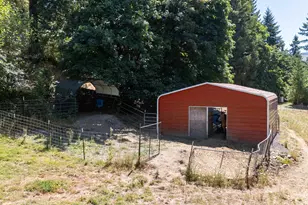 42531 Upper Calapooia Dr, Sweet Home, OR 97386 - Photo 27