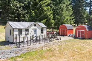 42531 Upper Calapooia Dr, Sweet Home, OR 97386 - Photo 7