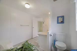 1055 Lockhaven Dr N, Keizer, OR 97303 - Photo 21