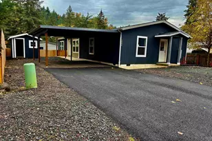 1060 54th Ave, Sweet Home, OR 97386 - Photo 3