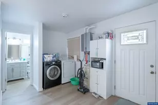 2973 &amp 2971 Surfwood Dr NE, Salem, OR 97305 - Photo 17