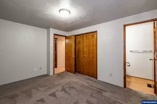 695 S 16th St, Lebanon, OR 97355 - Photo 13