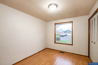 695 S 16th St, Lebanon, OR 97355 - Photo 15