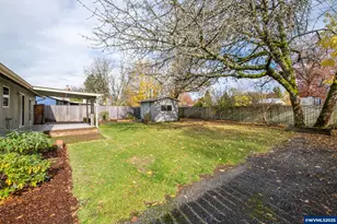 695 S 16th St, Lebanon, OR 97355 - Photo 21