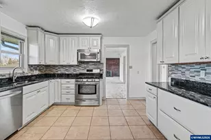 870 Ewald Ave SE, Salem, OR 97302 - Photo 11